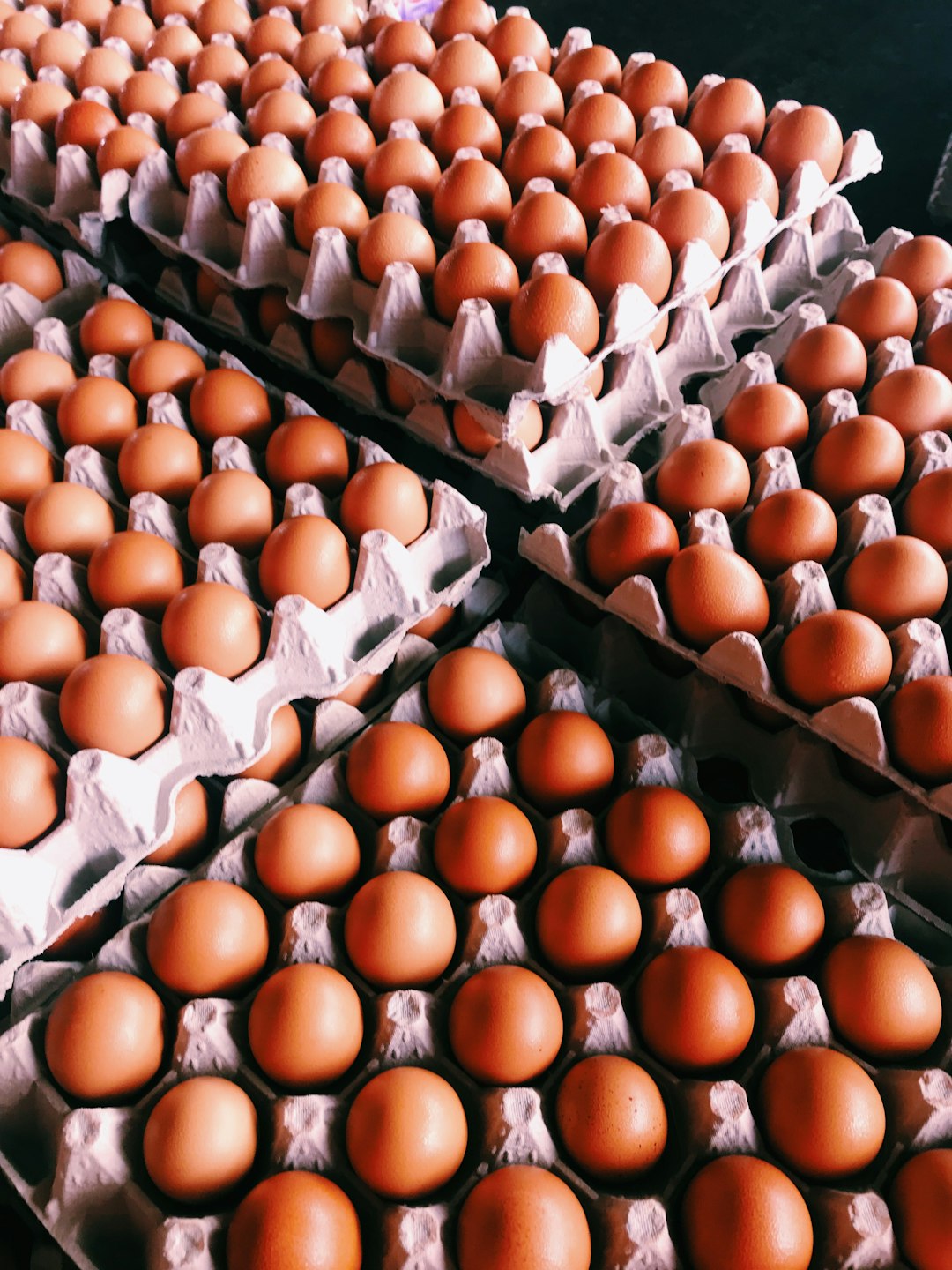 about-03 Satisfying Egg pattern shadows